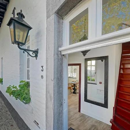 Abdijhof فندق تورْن